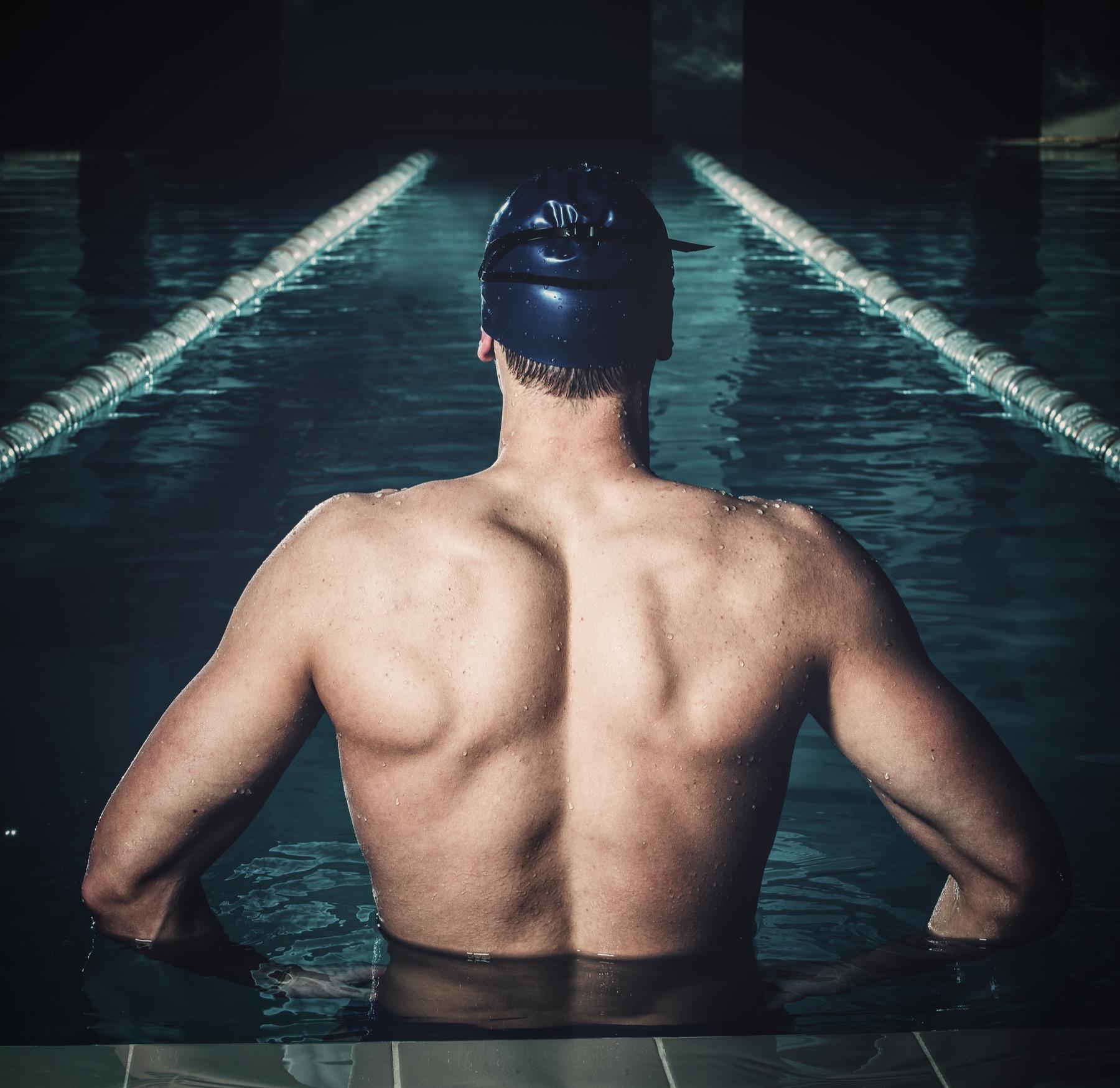 Triathlon swimmer pacing for long-distance event